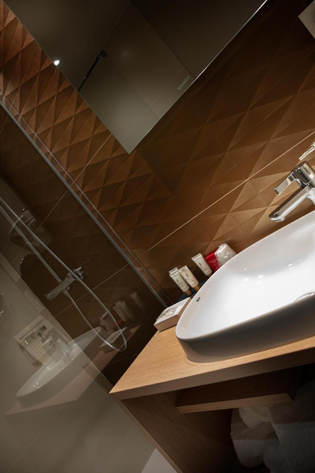 L'Aubiniere Hotel Restaurant & Spa Saint-Ouen-les-Vignes Kültér fotó
