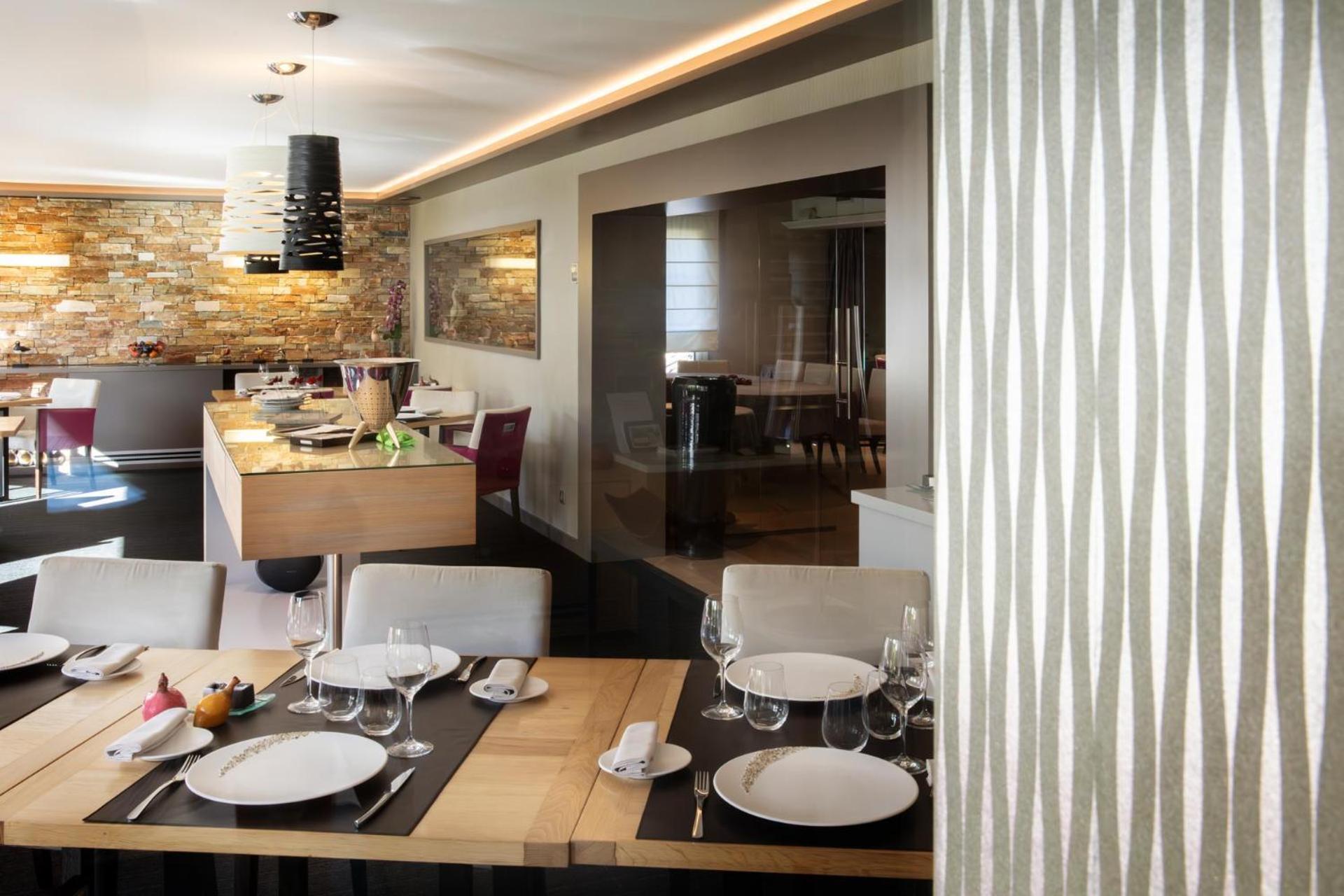L'Aubiniere Hotel Restaurant & Spa Saint-Ouen-les-Vignes Kültér fotó