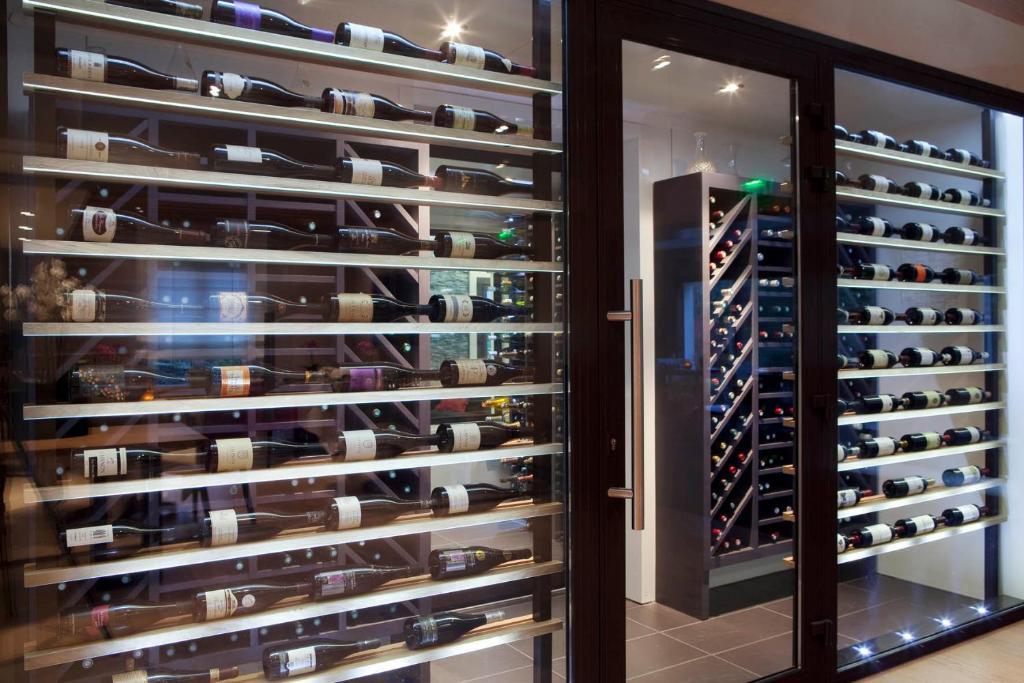 L'Aubiniere Hotel Restaurant & Spa Saint-Ouen-les-Vignes Kültér fotó