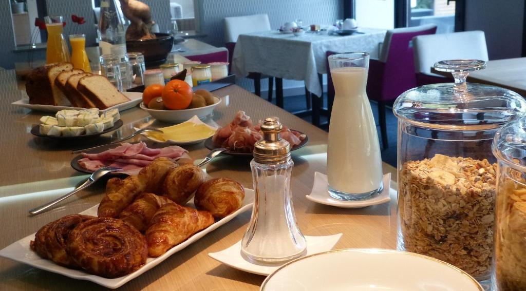 L'Aubiniere Hotel Restaurant & Spa Saint-Ouen-les-Vignes Kültér fotó