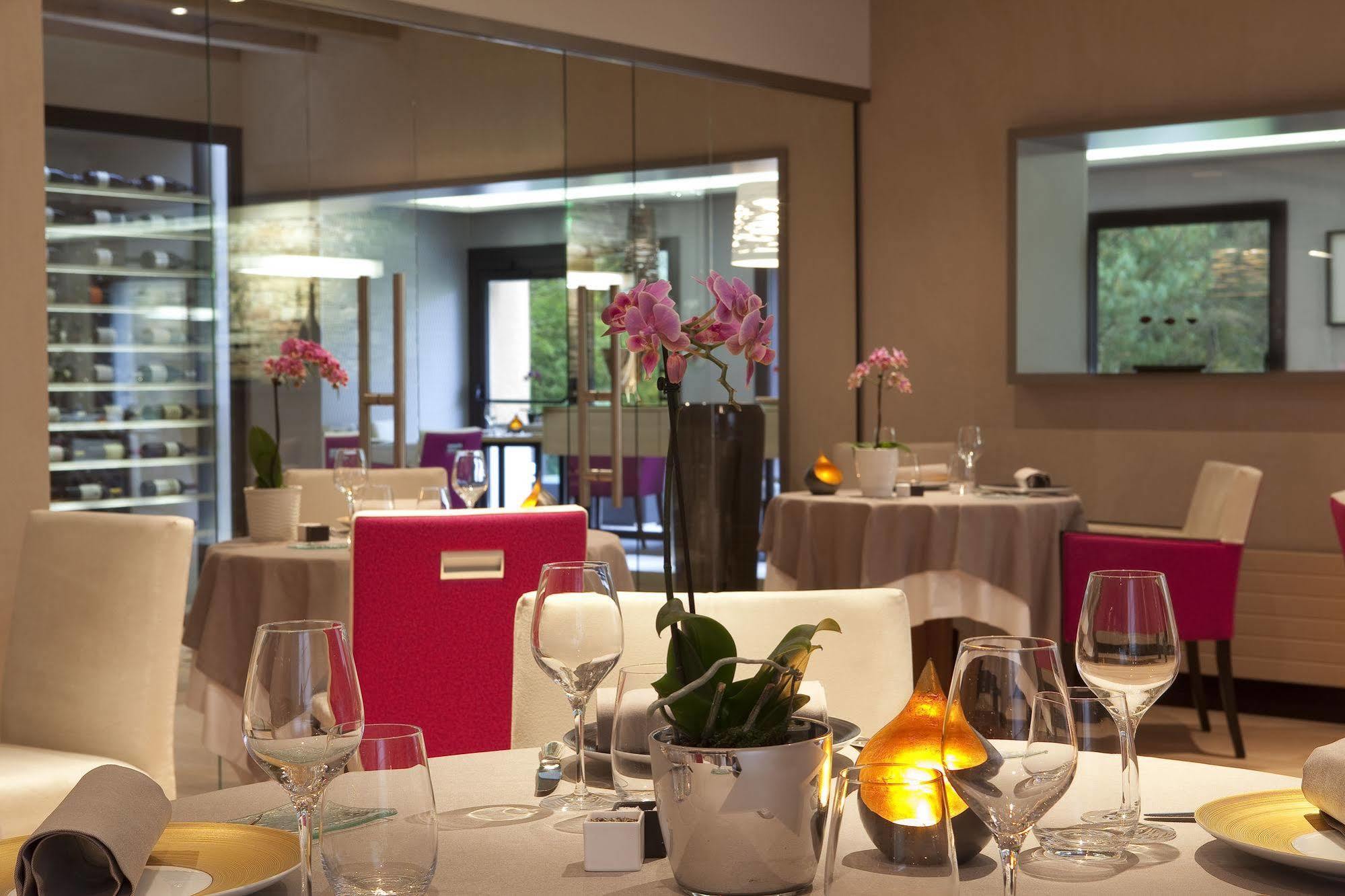 L'Aubiniere Hotel Restaurant & Spa Saint-Ouen-les-Vignes Kültér fotó